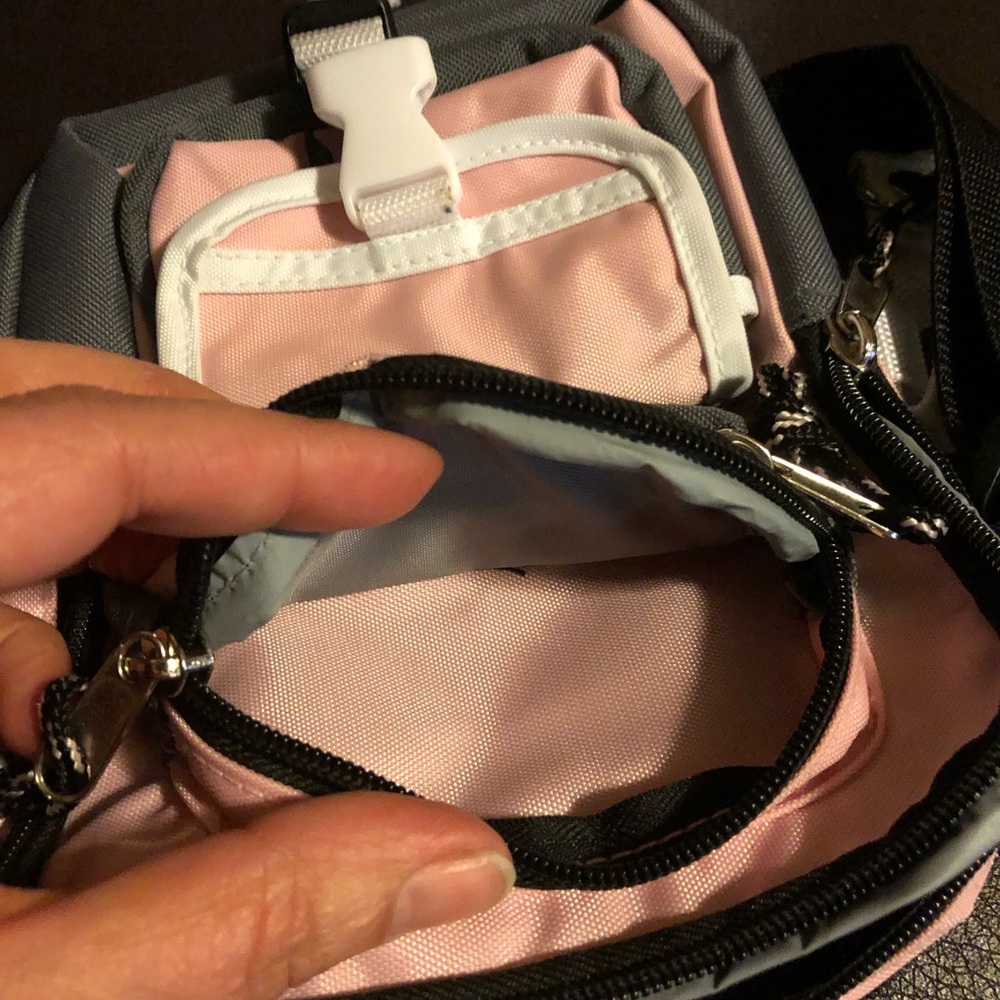 Day runner backpack - Picture 5 of 8